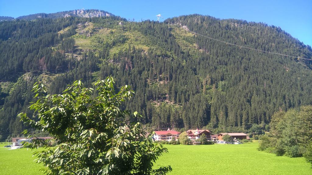 Haus Florian Apartment Mayrhofen Exterior foto